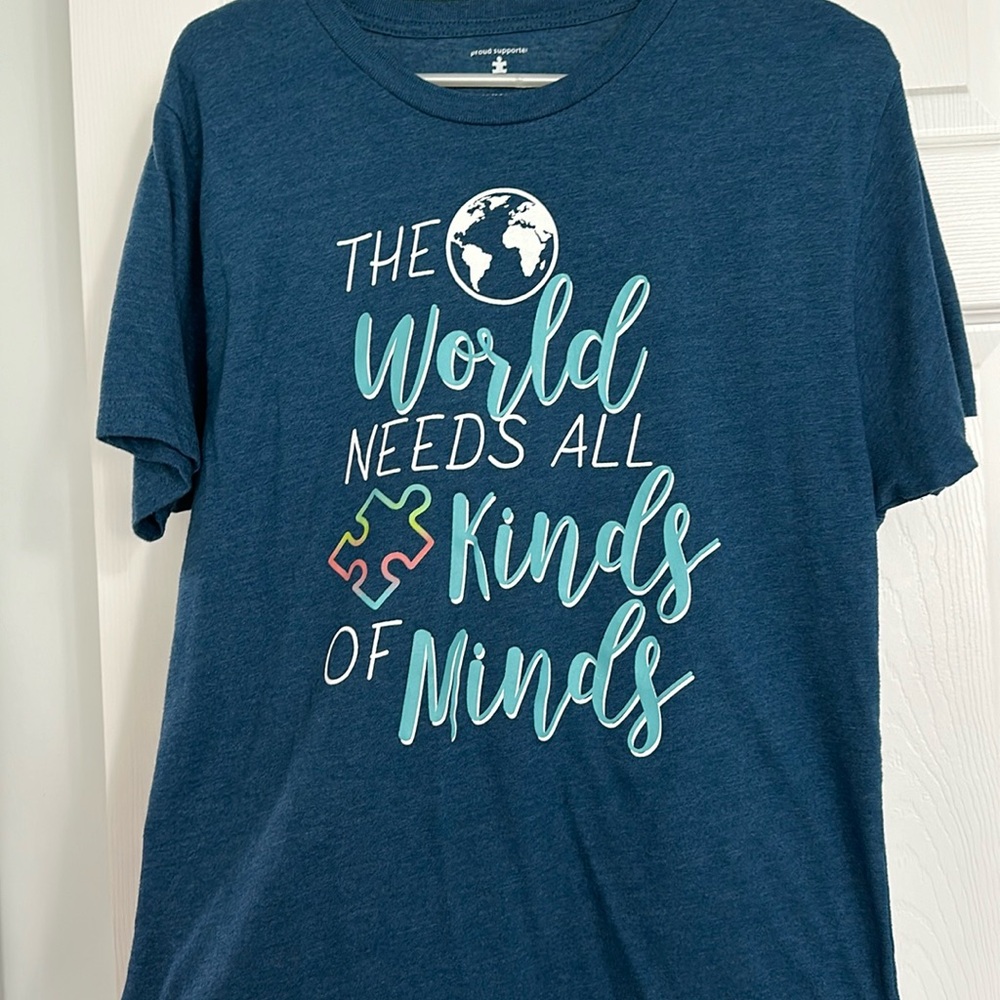 Medium Dark Blue Autism Speaks T-Shirt “The World Needs All Kinds of Minds”